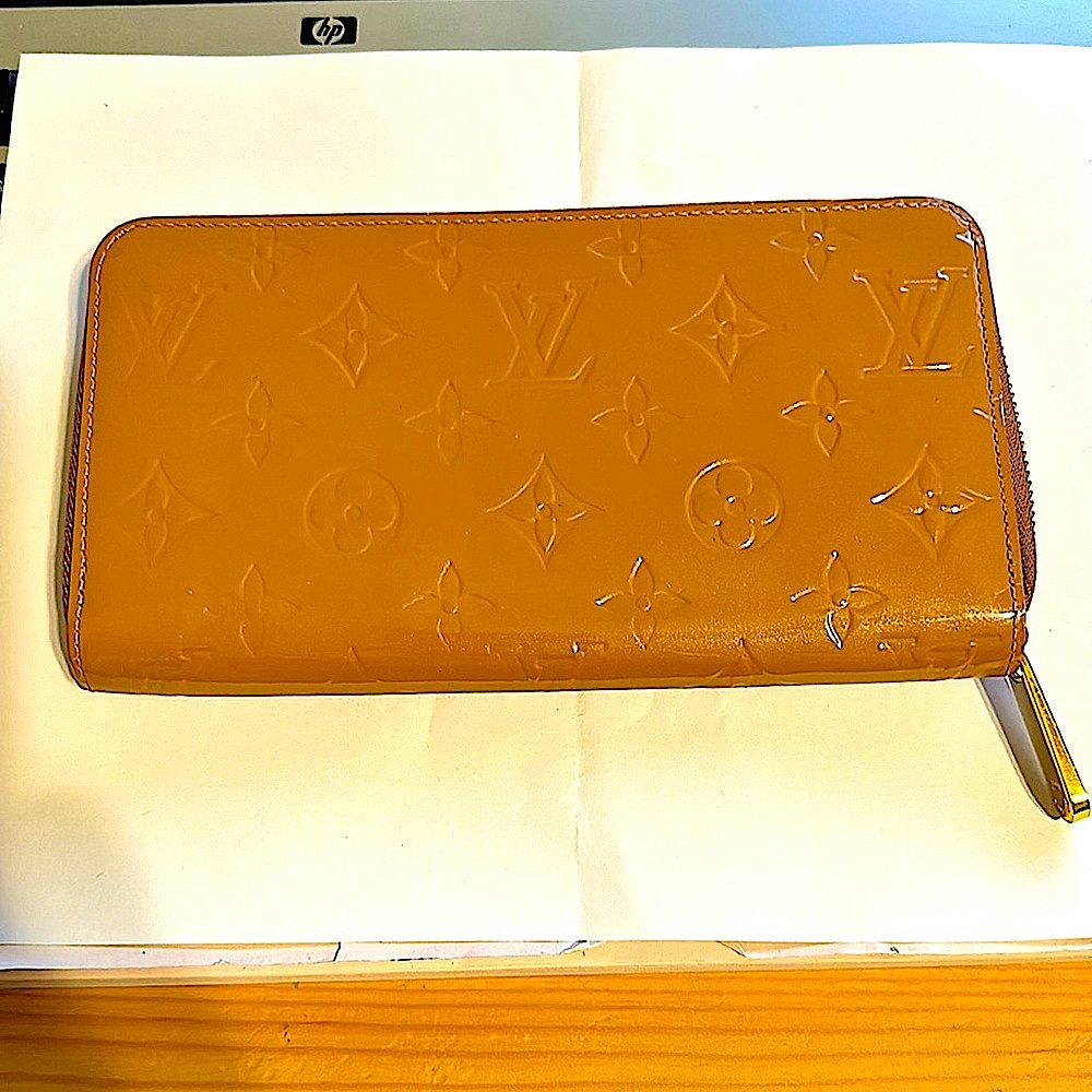 Louis Vuitton Vernis Excellent LV Wallet
